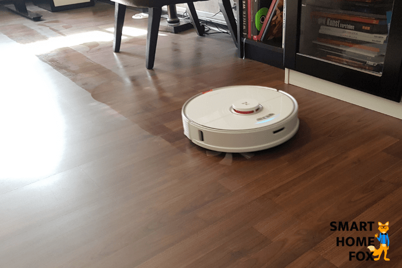 Roborock S7 saugt und wischt den Boden gleichzeitig